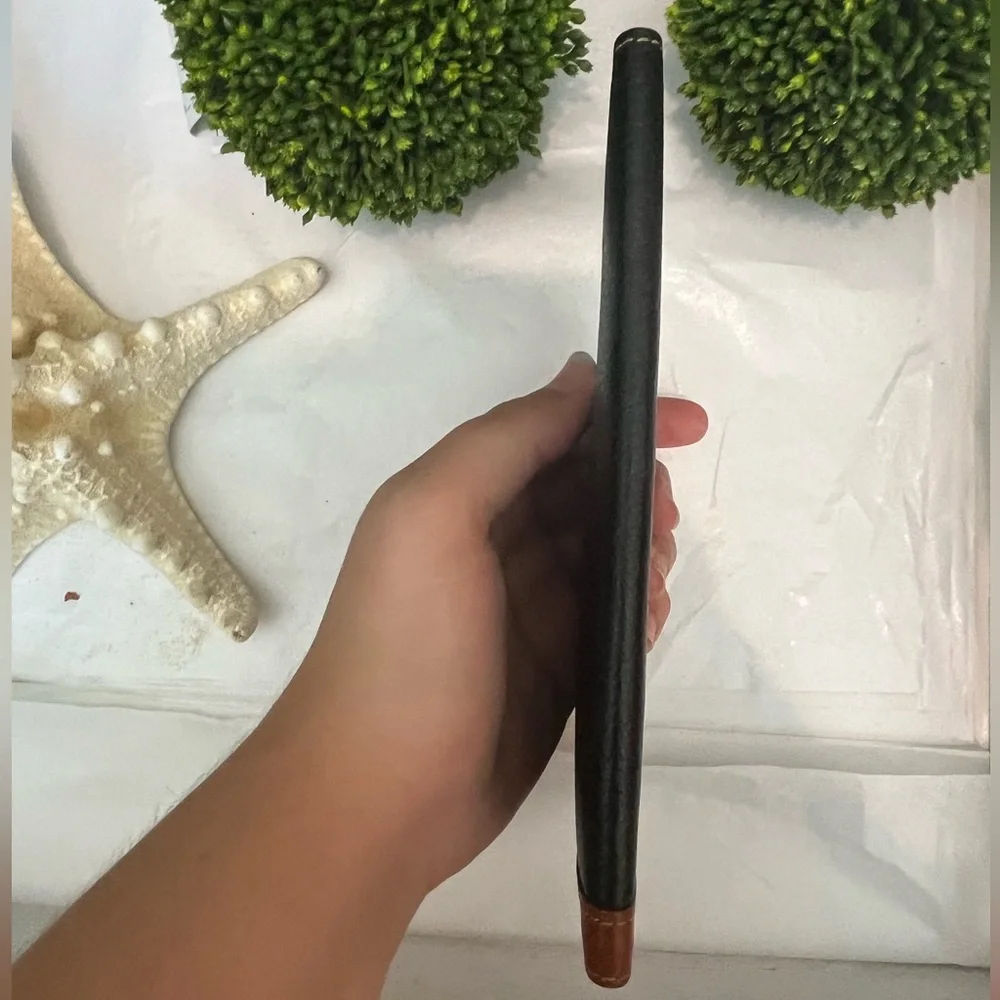 482832 Authentic Dior leather wallet